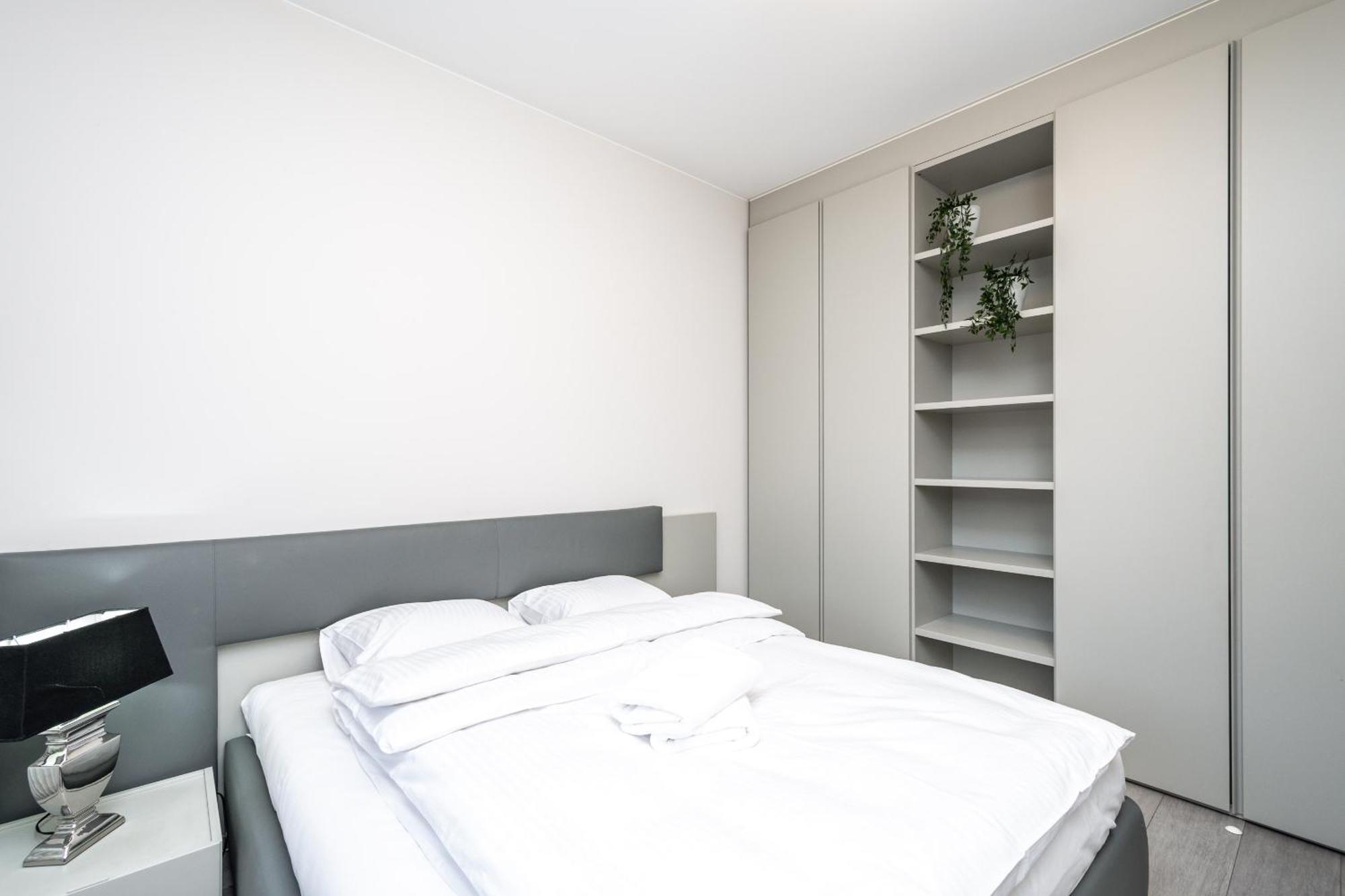 Rentplanet - Apartament Lubicz Cracovie Extérieur photo